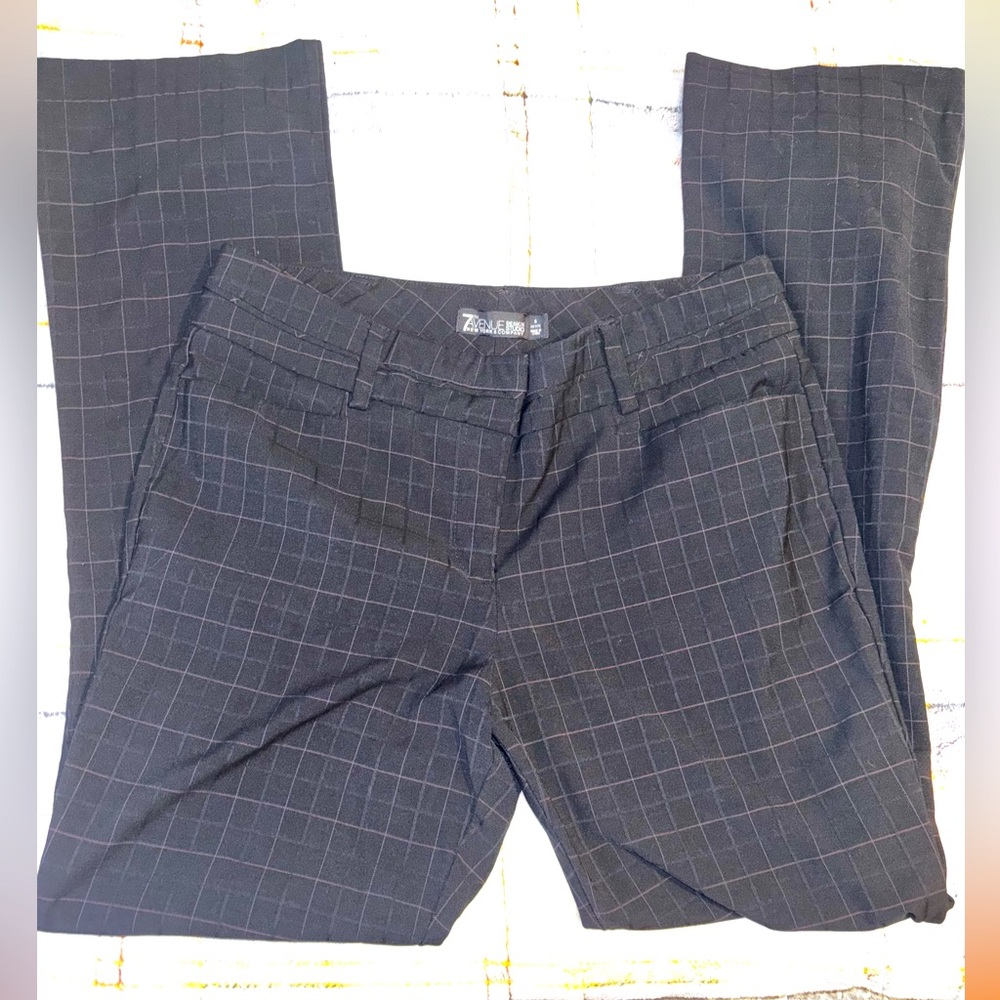 Like new dress pants New York & Company
